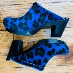 No. 6 Old School Clogs